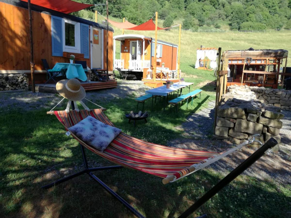 Zuruck Zur Natur - Urlaub Im Zirkuswagen, Sommeratelier Oder Schindelwagen Adenbach Екстер'єр фото